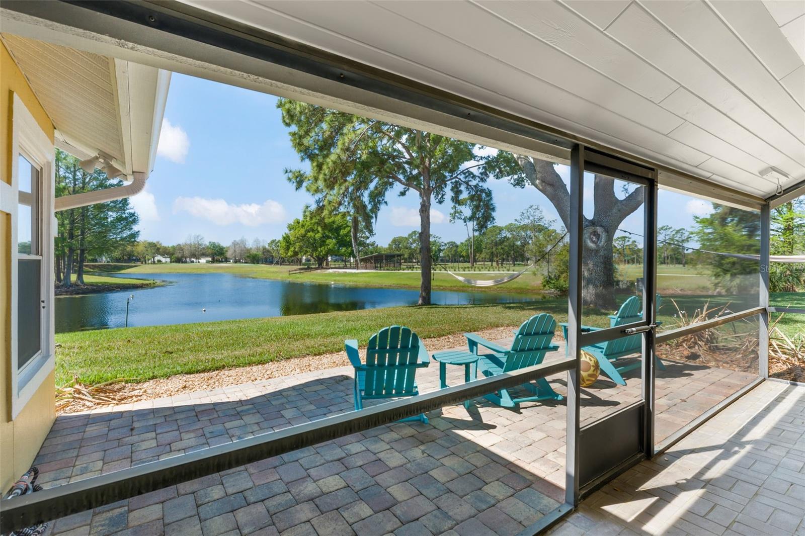 WOODBRIDGE ON GREEN - Residential