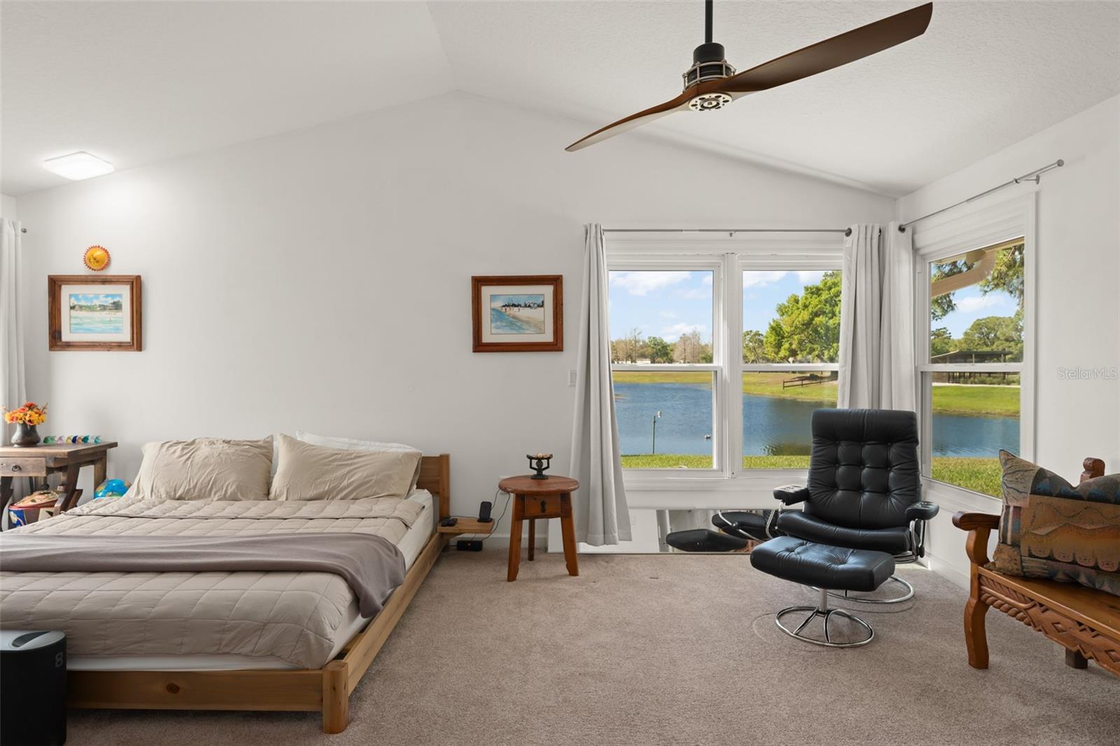 WOODBRIDGE ON GREEN - Residential