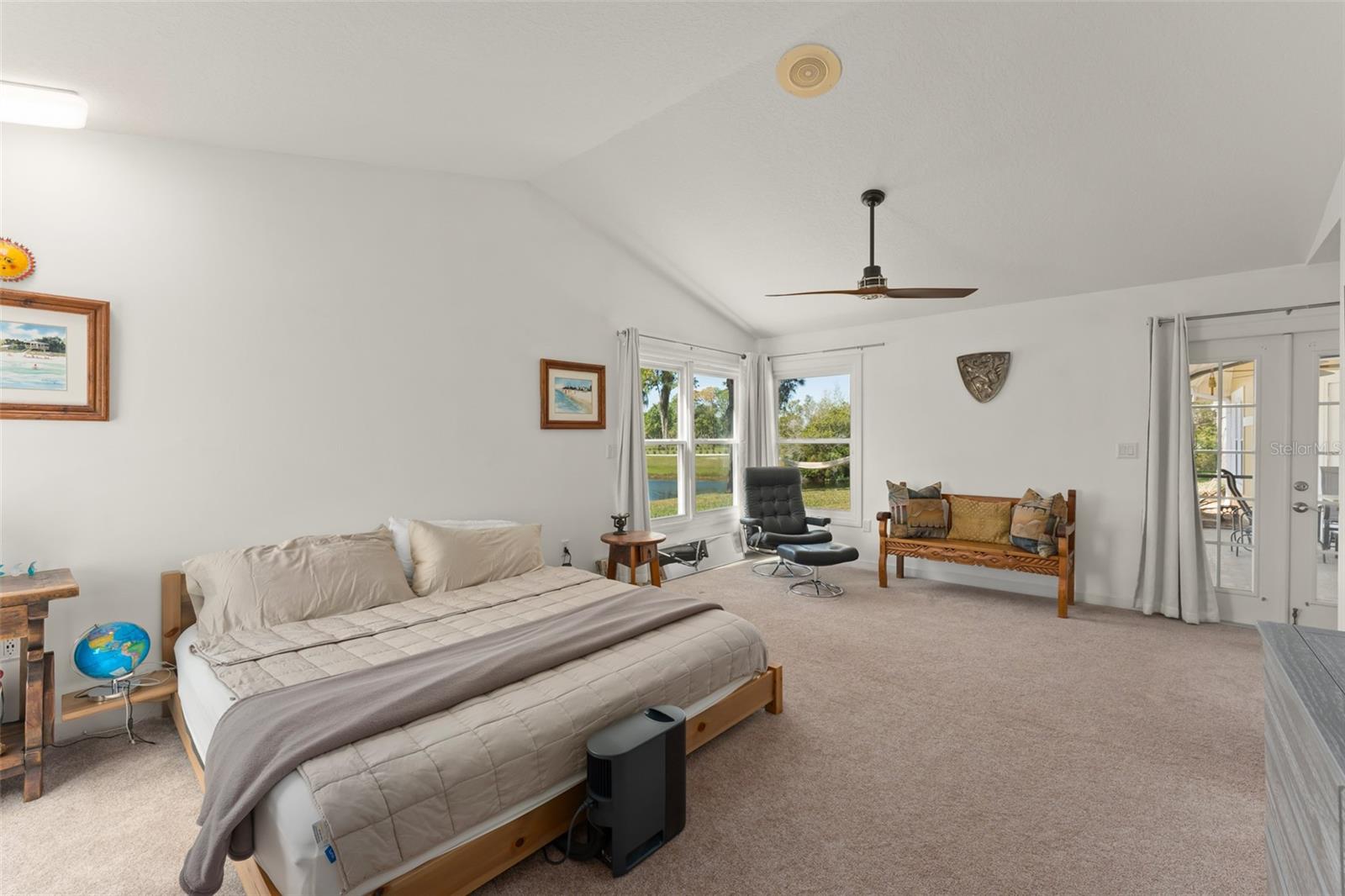 WOODBRIDGE ON GREEN - Residential