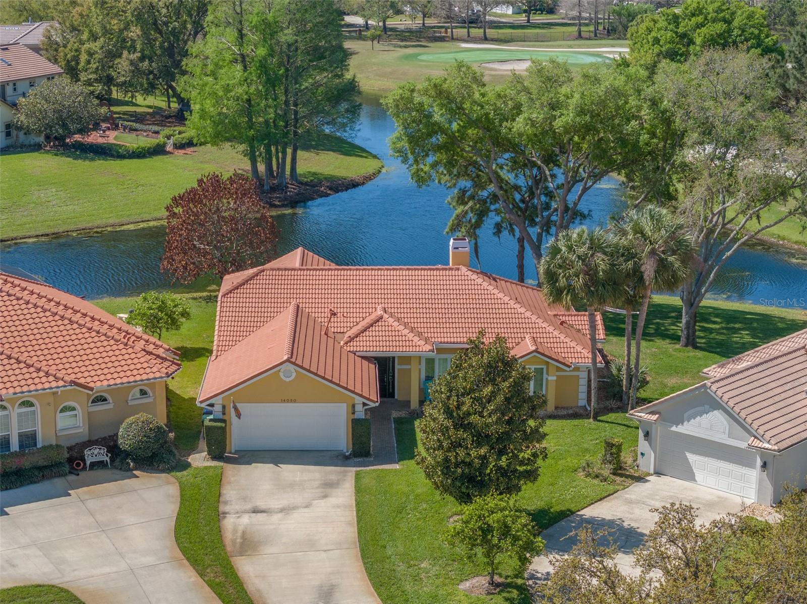 WOODBRIDGE ON GREEN - Residential