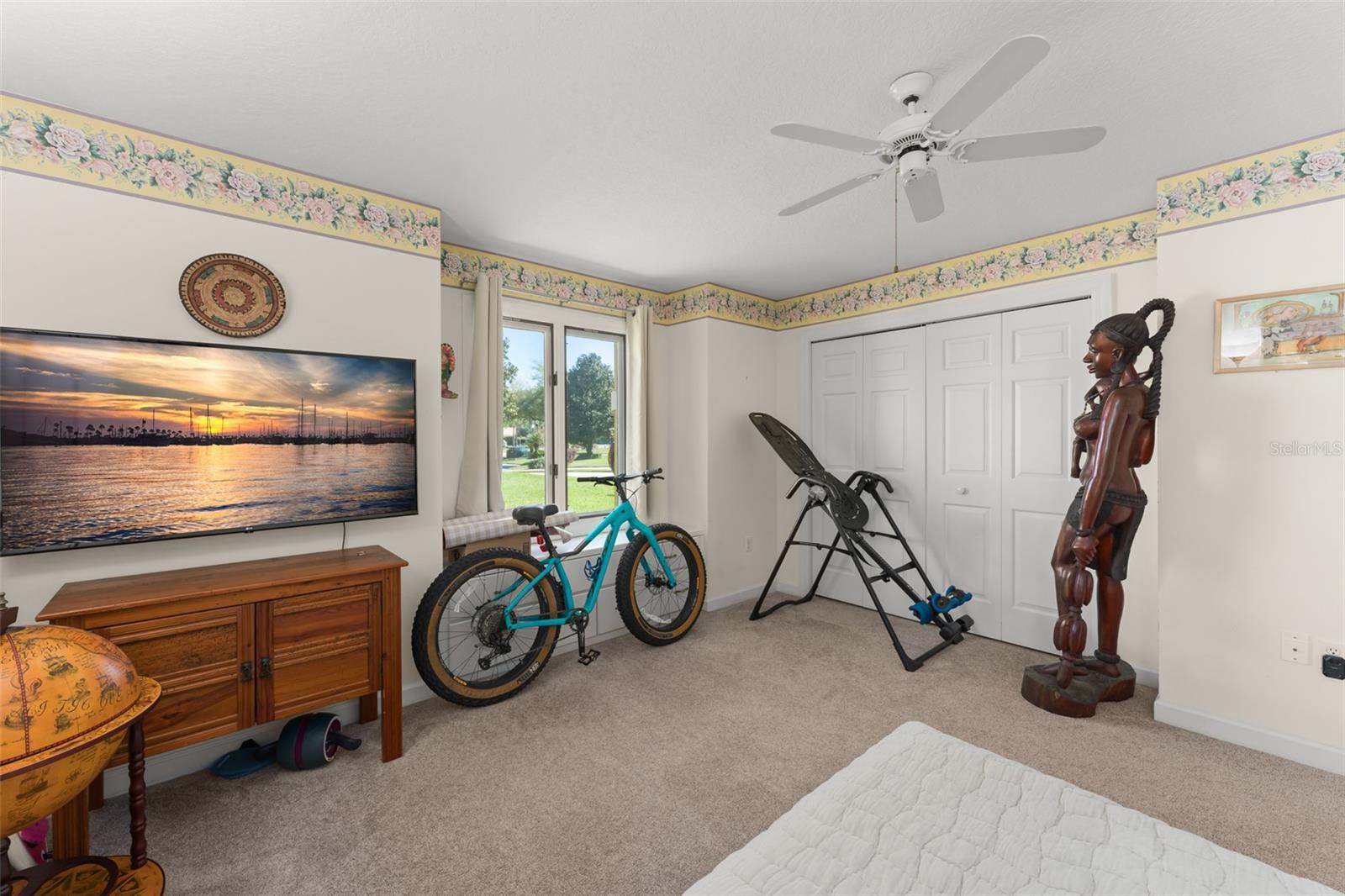 WOODBRIDGE ON GREEN - Residential