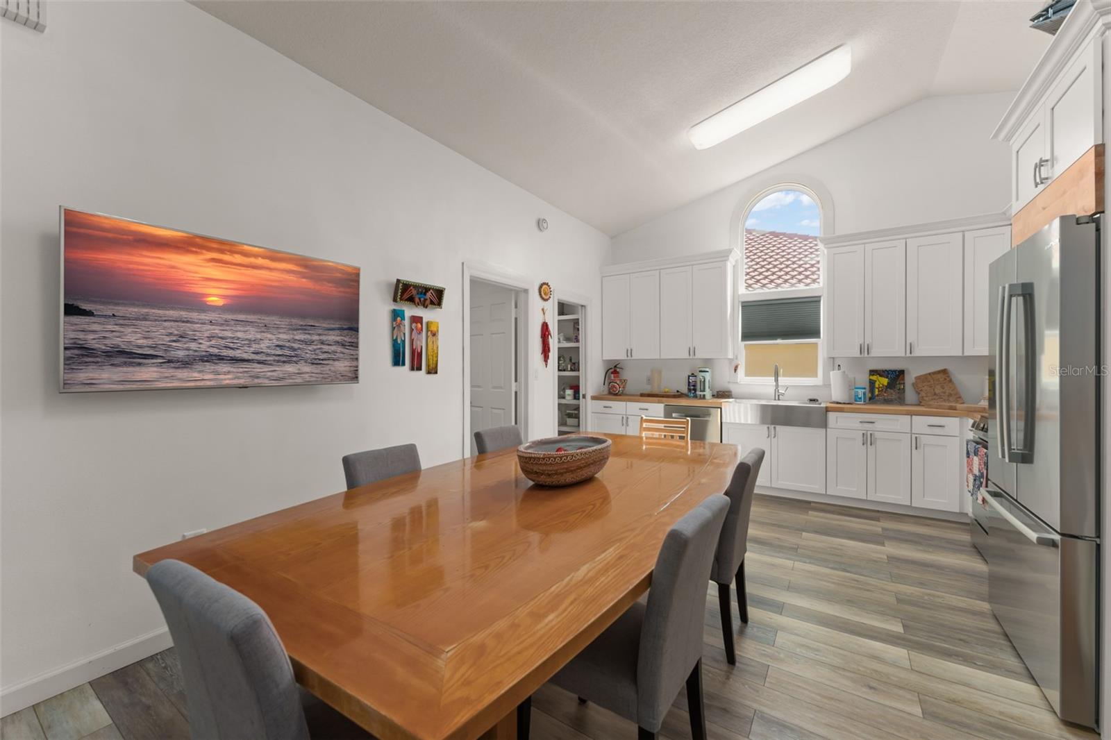 WOODBRIDGE ON GREEN - Residential