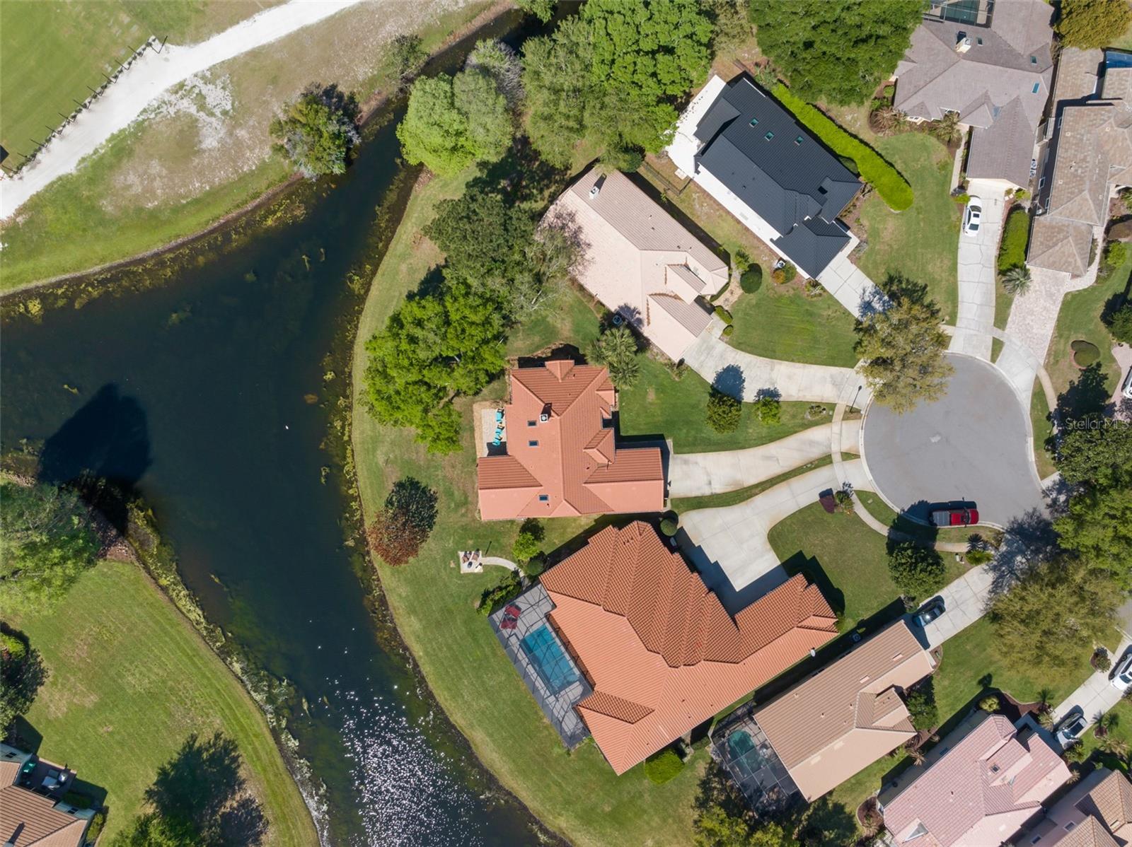 WOODBRIDGE ON GREEN - Residential