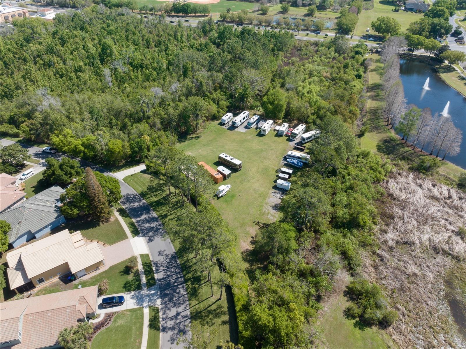 WOODBRIDGE ON GREEN - Residential