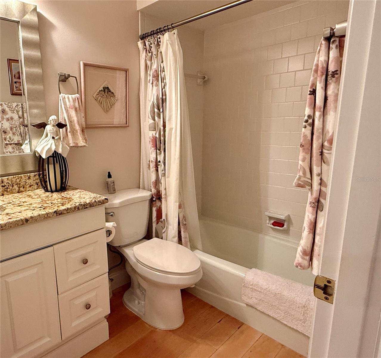 HAMMOCKS II - Residential