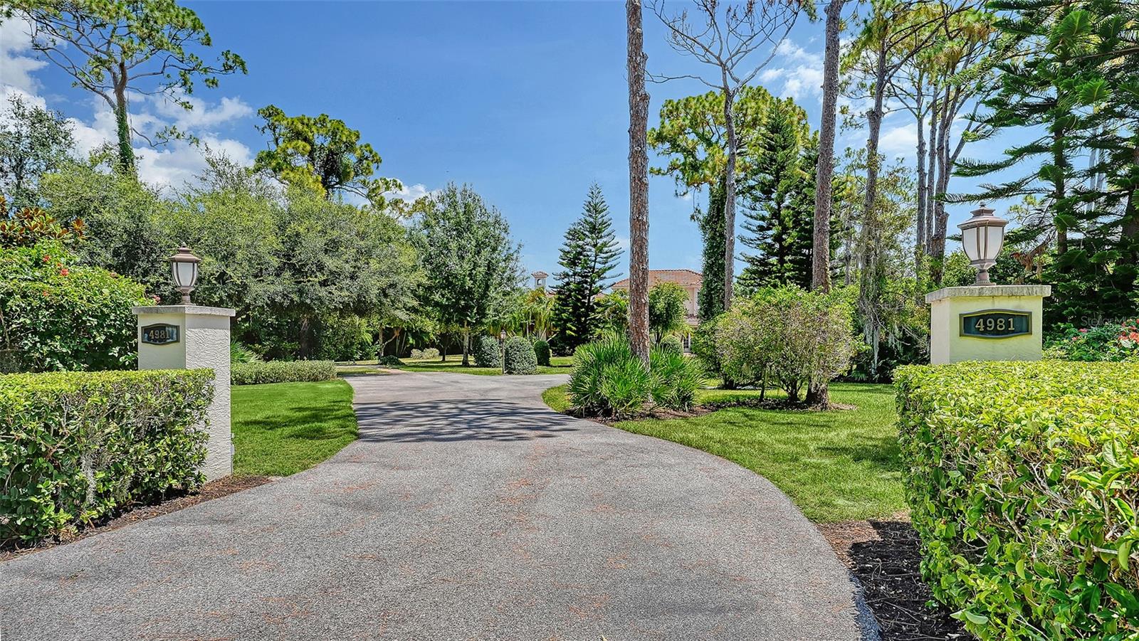 4981 HUBNER CIRCLE