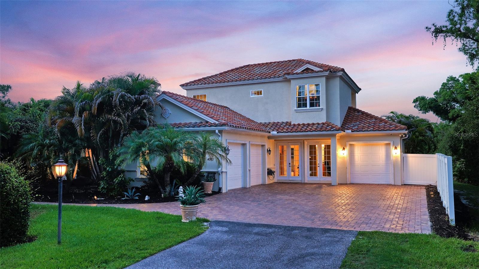 4981 HUBNER CIRCLE