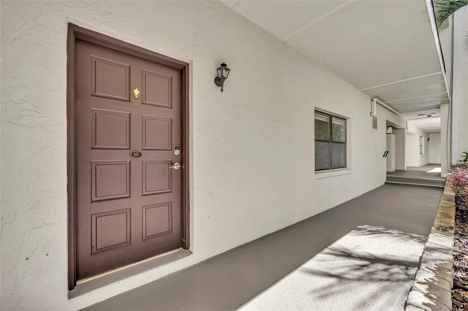 535 N INTERLACHEN AVENUE 107