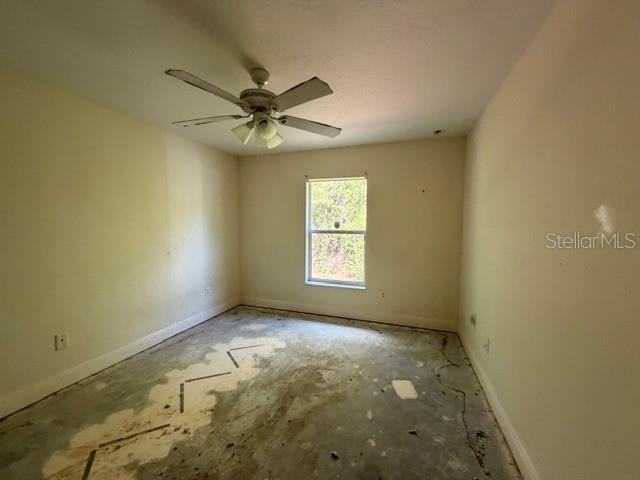 212 EMERALD LOOP WAY