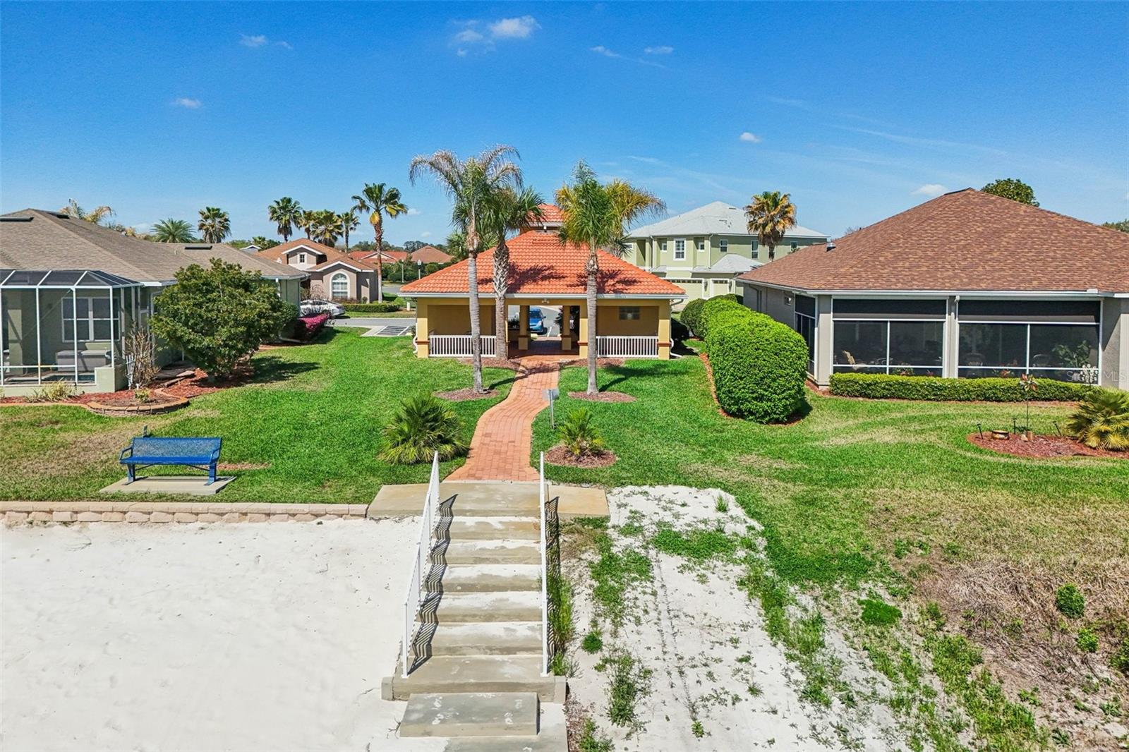 LAKESIDE LANDINGS - Residential