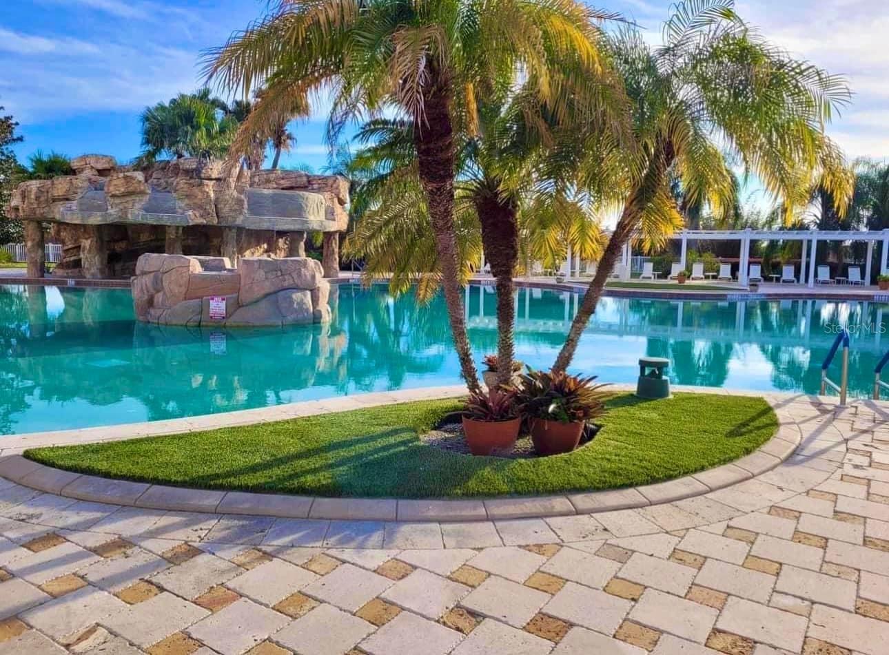 LAKESIDE LANDINGS - Residential