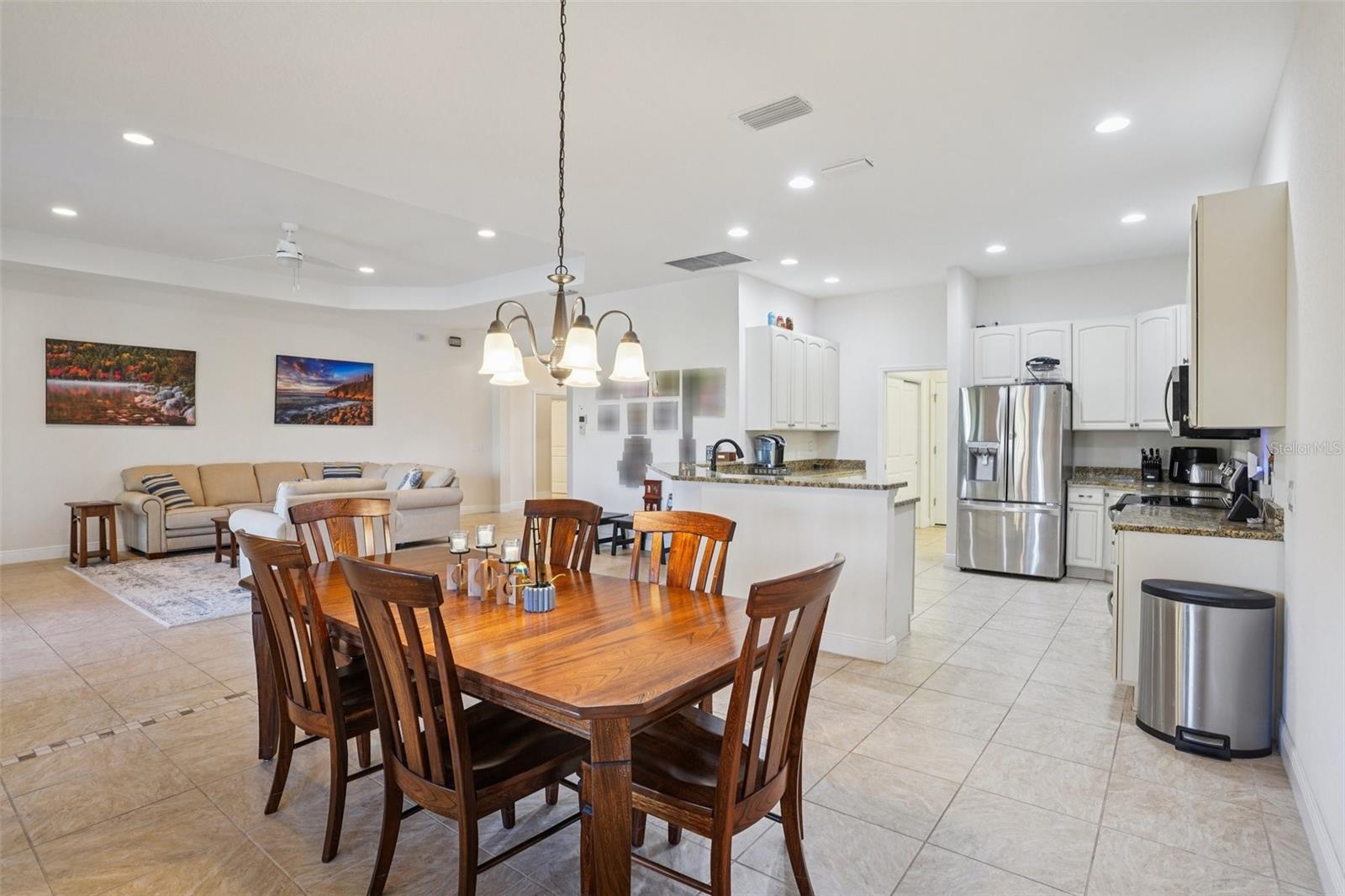 LAKESIDE LANDINGS - Residential