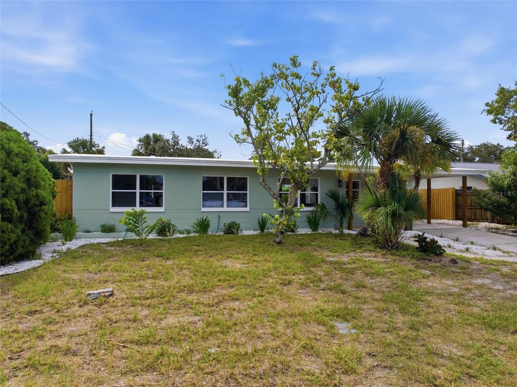 Photo of 1060 Jackson Street, Largo, FL 33770 (MLS # TB8536212)