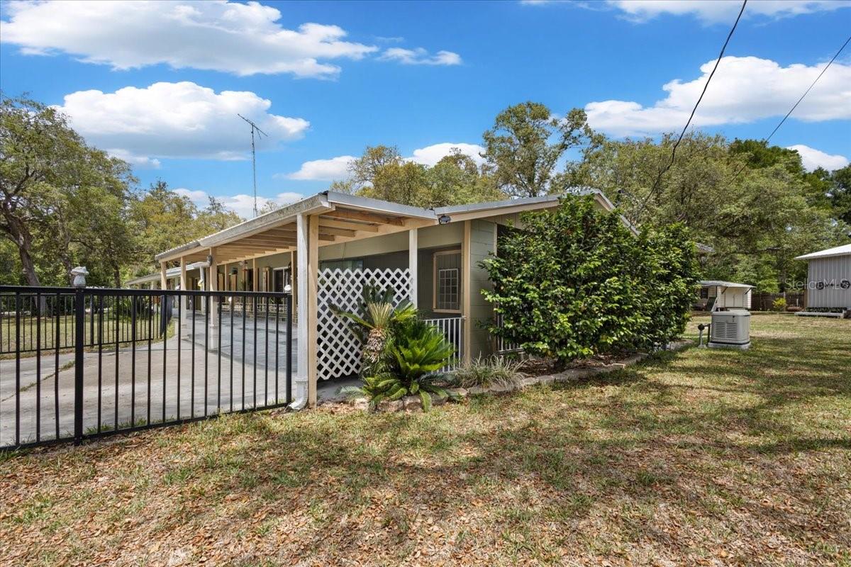 THE OAKS - Residential