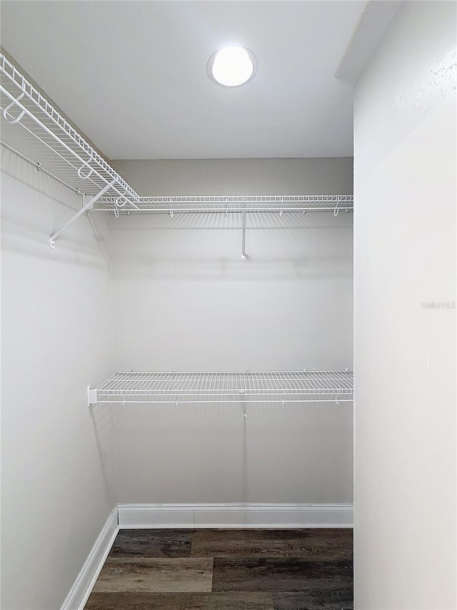 DUNDEE STATION - Residential