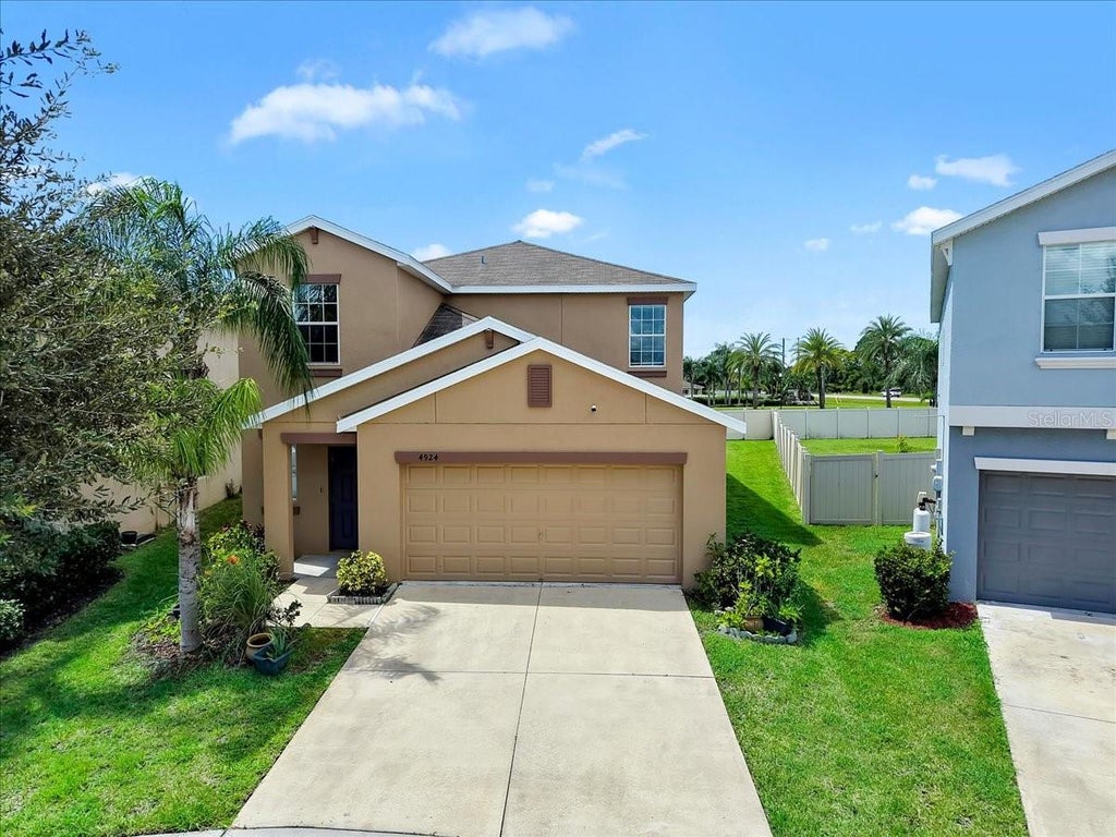 Photo of 4924 Reflecting Pond Circle, Wimauma, FL 33598 (MLS # A4704654)