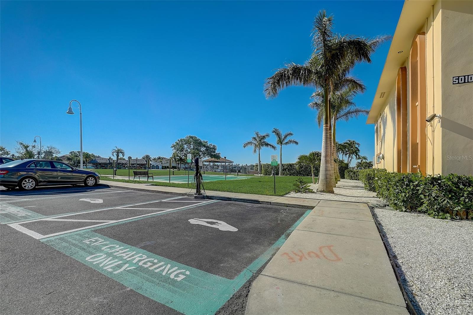 BAYWAY ISLES POINT BRITTANY TWO - Residential Lease