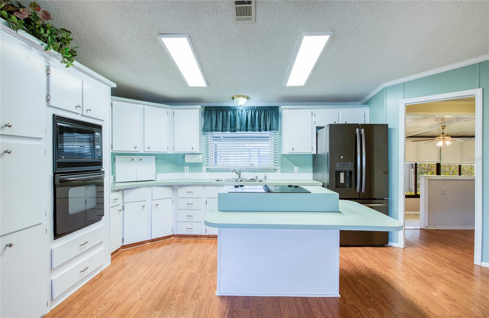 GULL-AIRE VILLAGE - Residential