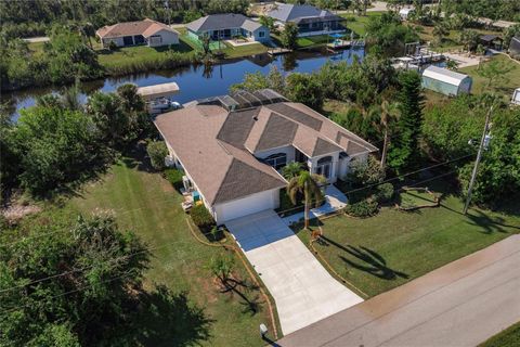 A home in PORT CHARLOTTE