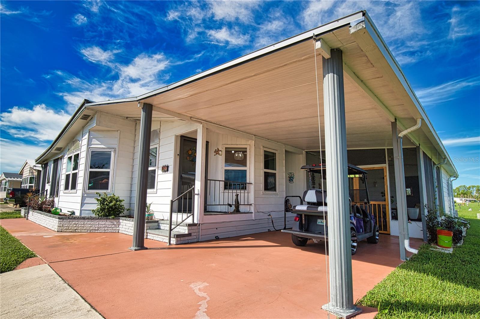 LA CASA MHP CO-OP - Residential