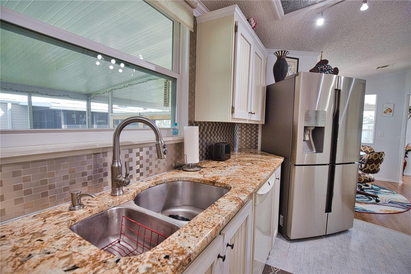 LA CASA MHP CO-OP - Residential