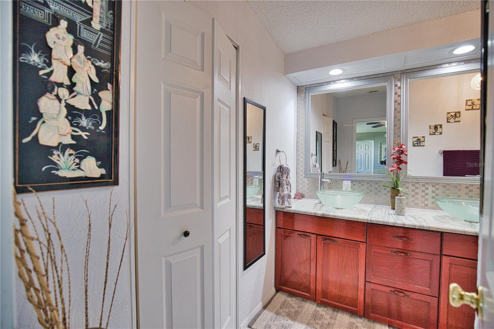 LA CASA MHP CO-OP - Residential