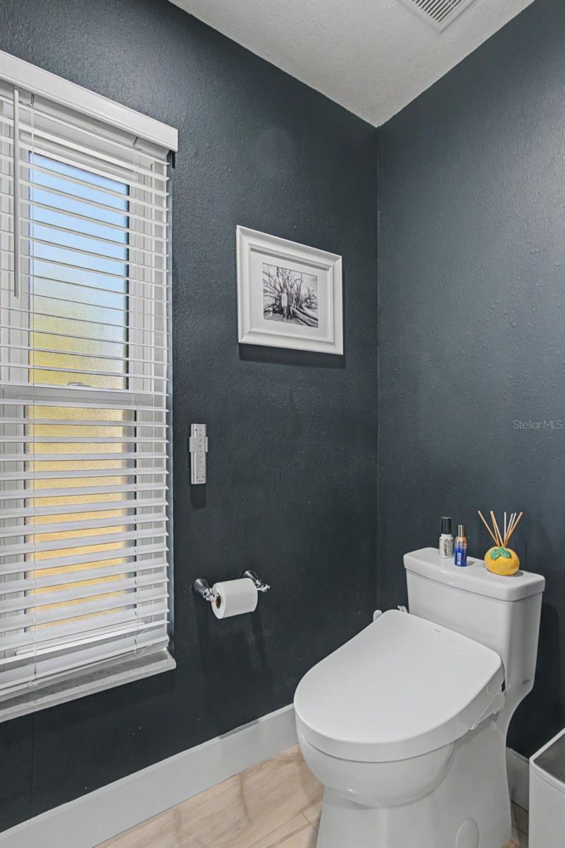 APOLLO BEACH UNIT SIX - Residential