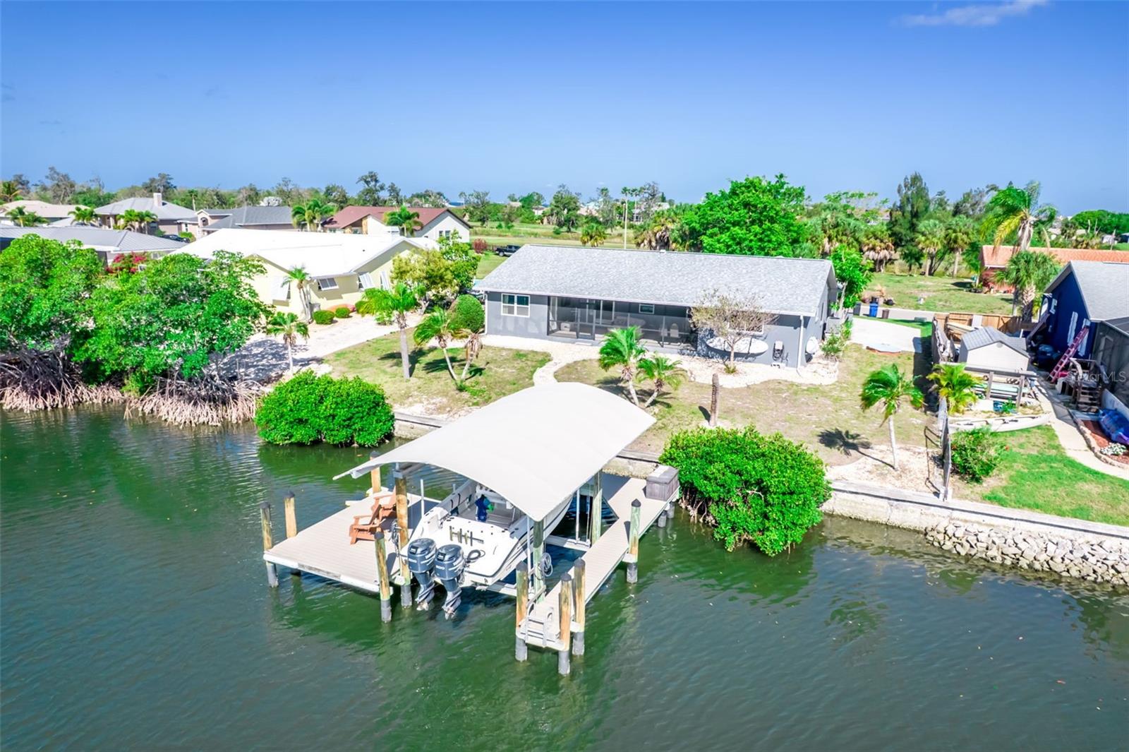 APOLLO BEACH UNIT SIX - Residential