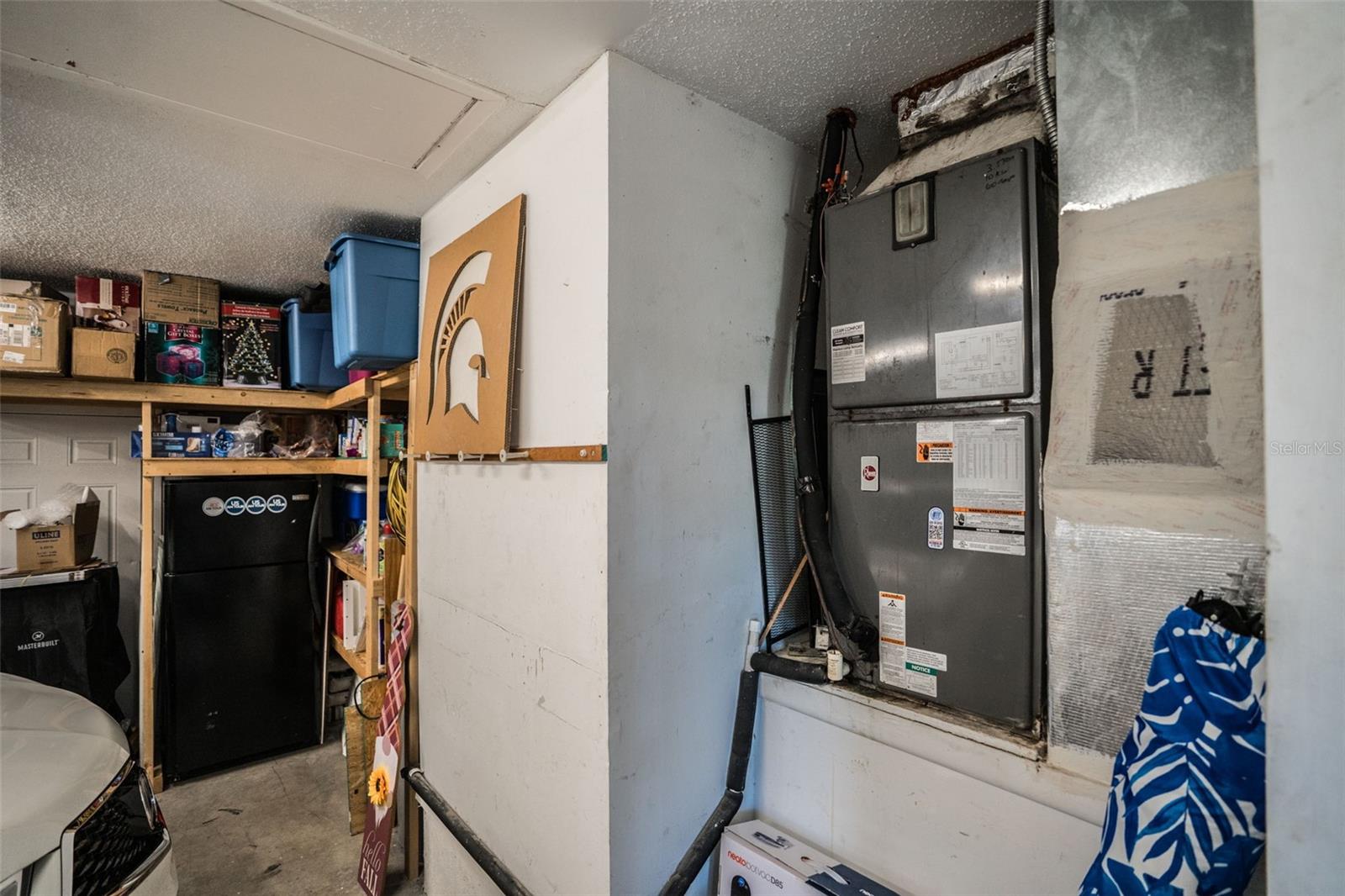 APOLLO BEACH UNIT SIX - Residential