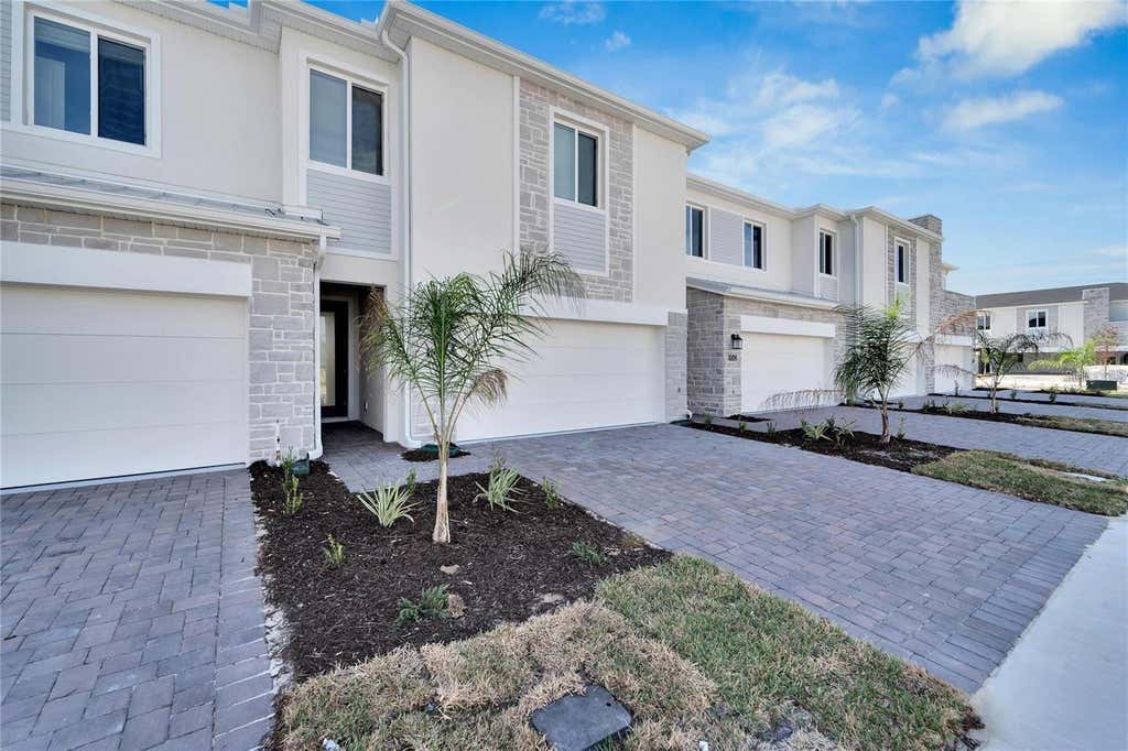 Photo of 9038 Mulligan Island Lane, Davenport, FL 33896 (MLS # O6429882)