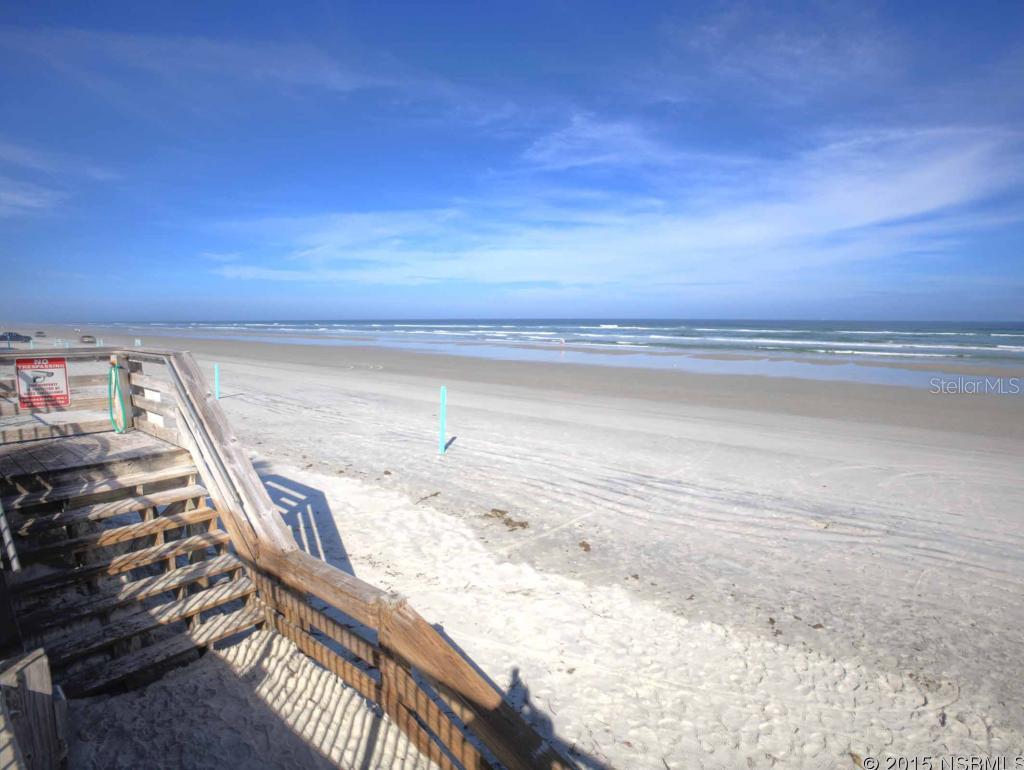 Pelican - Residential