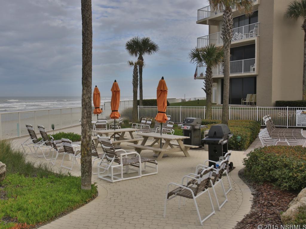 Pelican - Residential