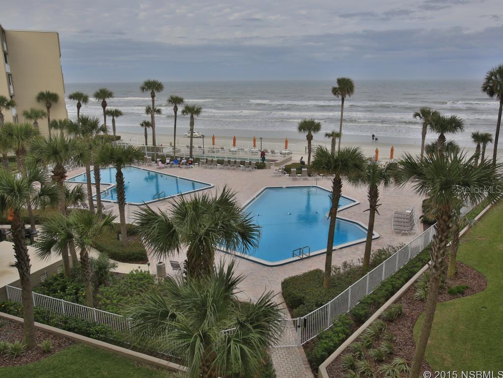 Pelican - Residential