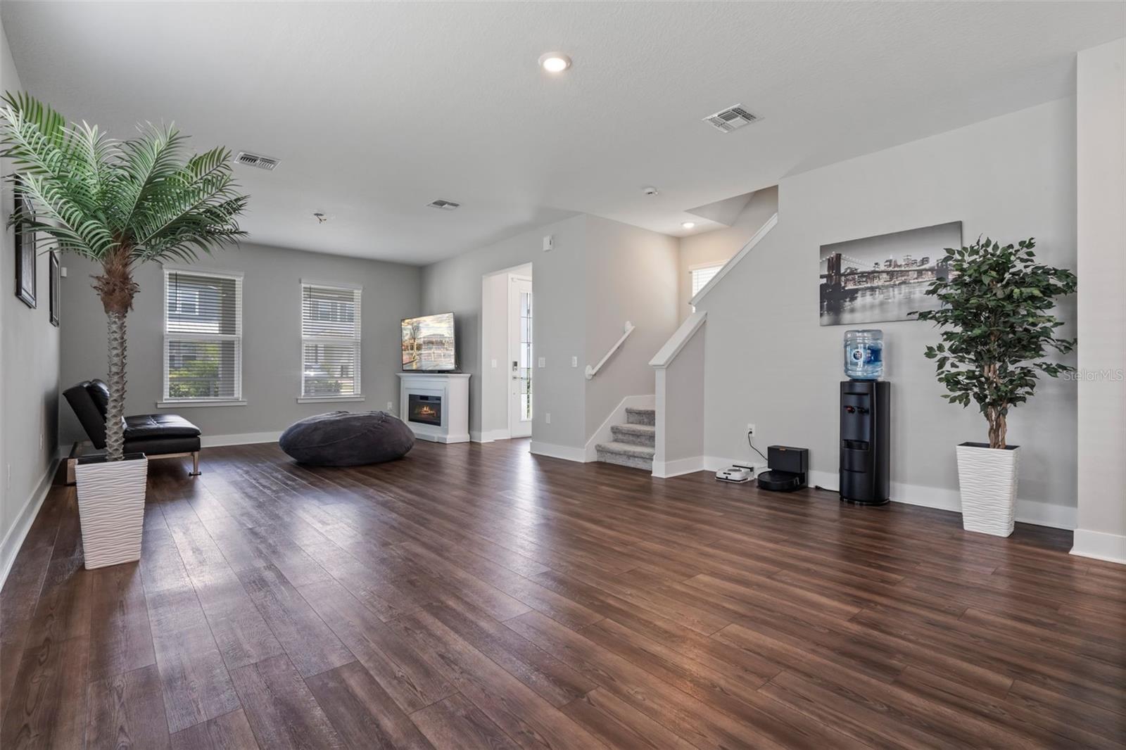 HIGHLAND RDG - Residential Lease