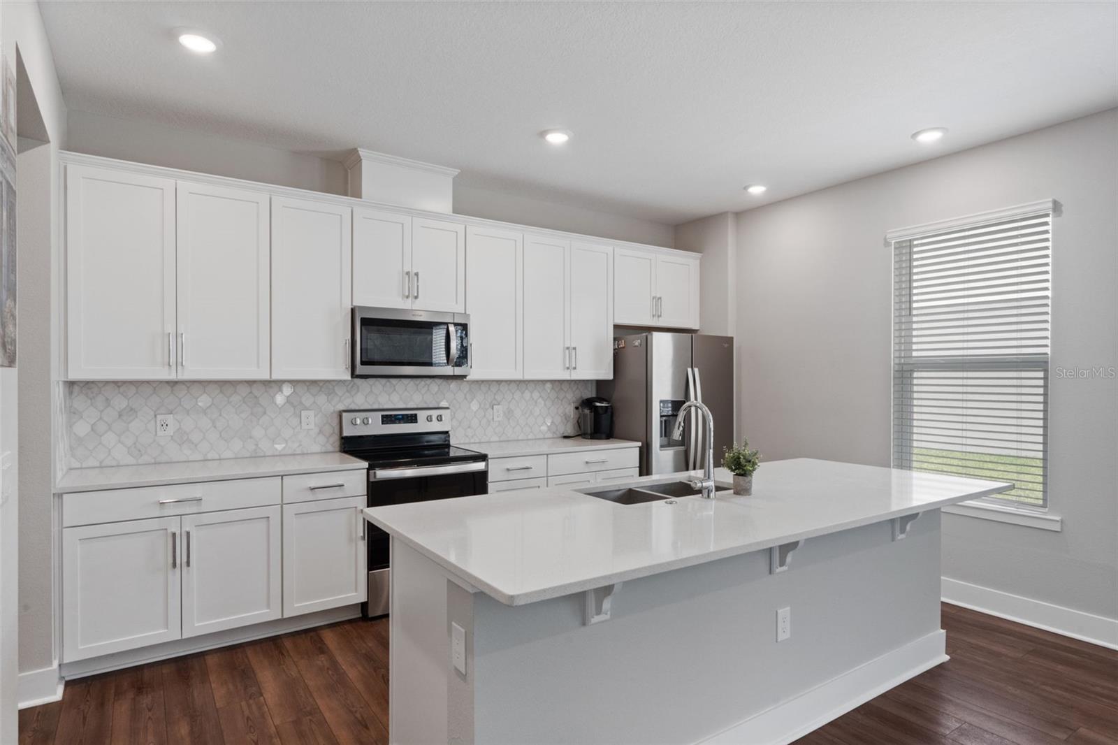 HIGHLAND RDG - Residential Lease