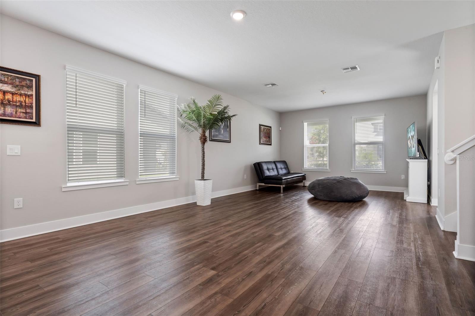 HIGHLAND RDG - Residential Lease