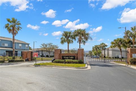 Photo of 13137 Kings Crossing Drive, Gibsonton, FL 33534 (MLS # TB8519627)