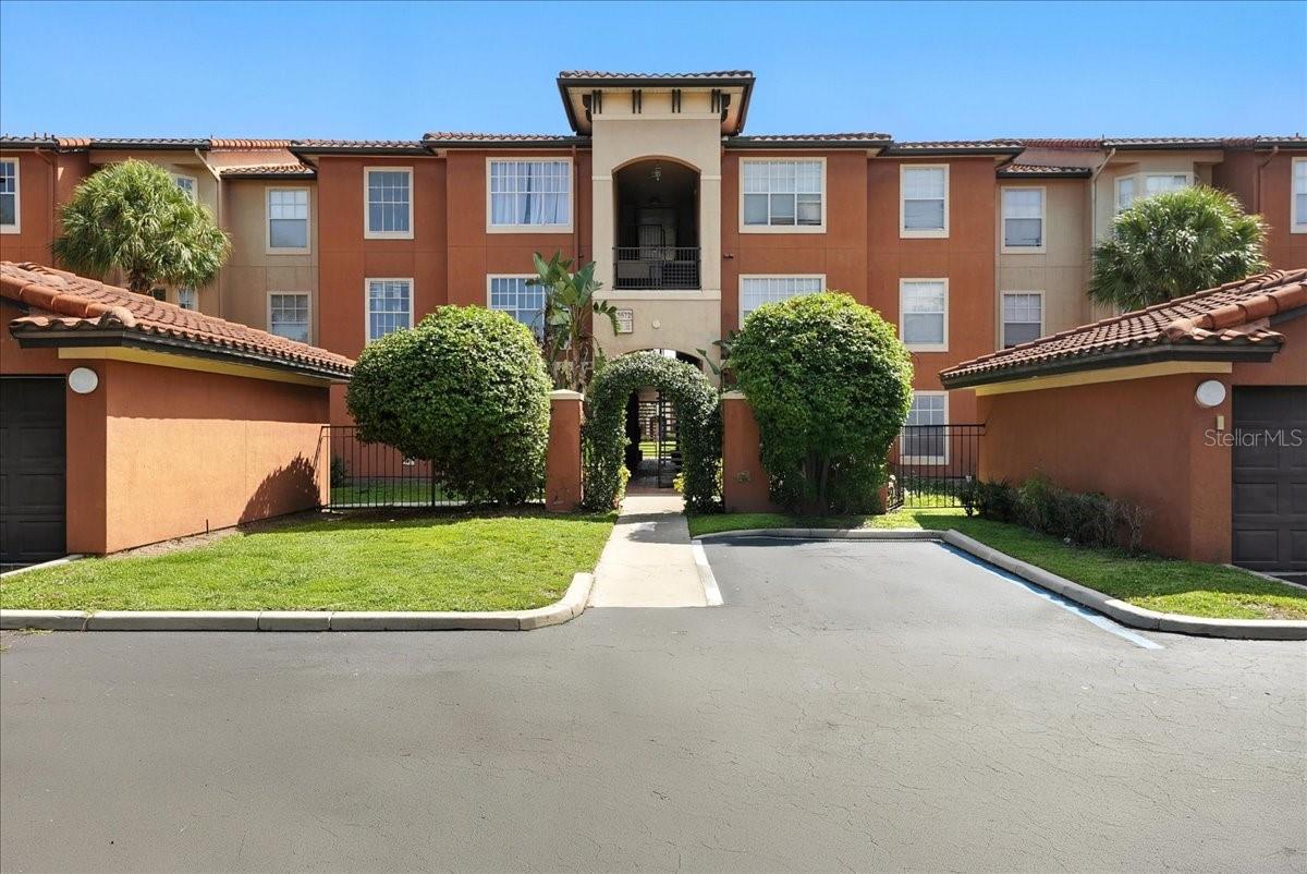 This 2 bedroom, 2 bathroom condo is located in the gated Palms Club community near local shops, restaurants, and schools. Features include a spacious floor plan, lovely kitchen with breakfast bar, vaulted ceilings, walk-in closets in both bedrooms, a screened back patio, laundry room, and extra storage throughout. The Palms Club community amenities include 3 pools, a clubhouse, gym, playground, 4 BBQ areas, tennis and beach volleyball courts, a bowling alley, and car wash area. Schedule a showing or submit an application online.
All Real Property Management & Realty residents enjoy convenience and well-maintained homes, with our safe and secure online portal where you can submit maintenance requests and pay online with multiple payment options, and a 24/7 emergency maintenance response team. Please note the listed amenities may not be accurate.