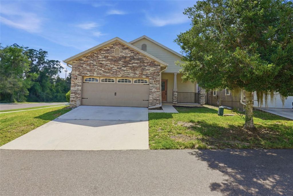 Photo of 1316 NW 120th Way, Gainesville, FL 32606 (MLS # GC541401)
