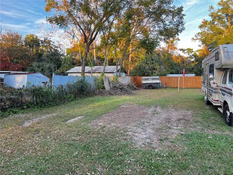 A home in OCKLAWAHA