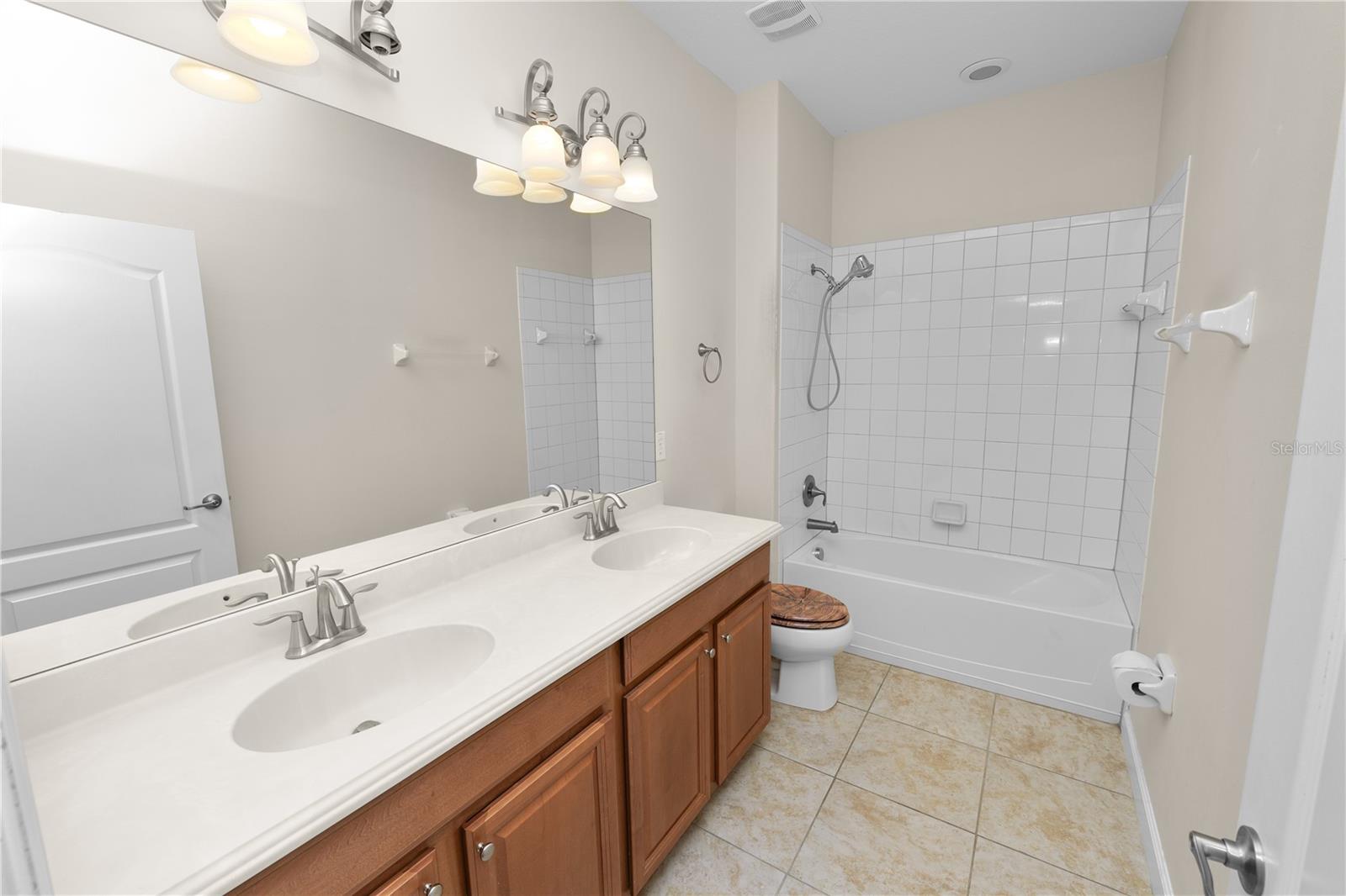 HAMPTON HILLS SOUTH PH 02 - Residential