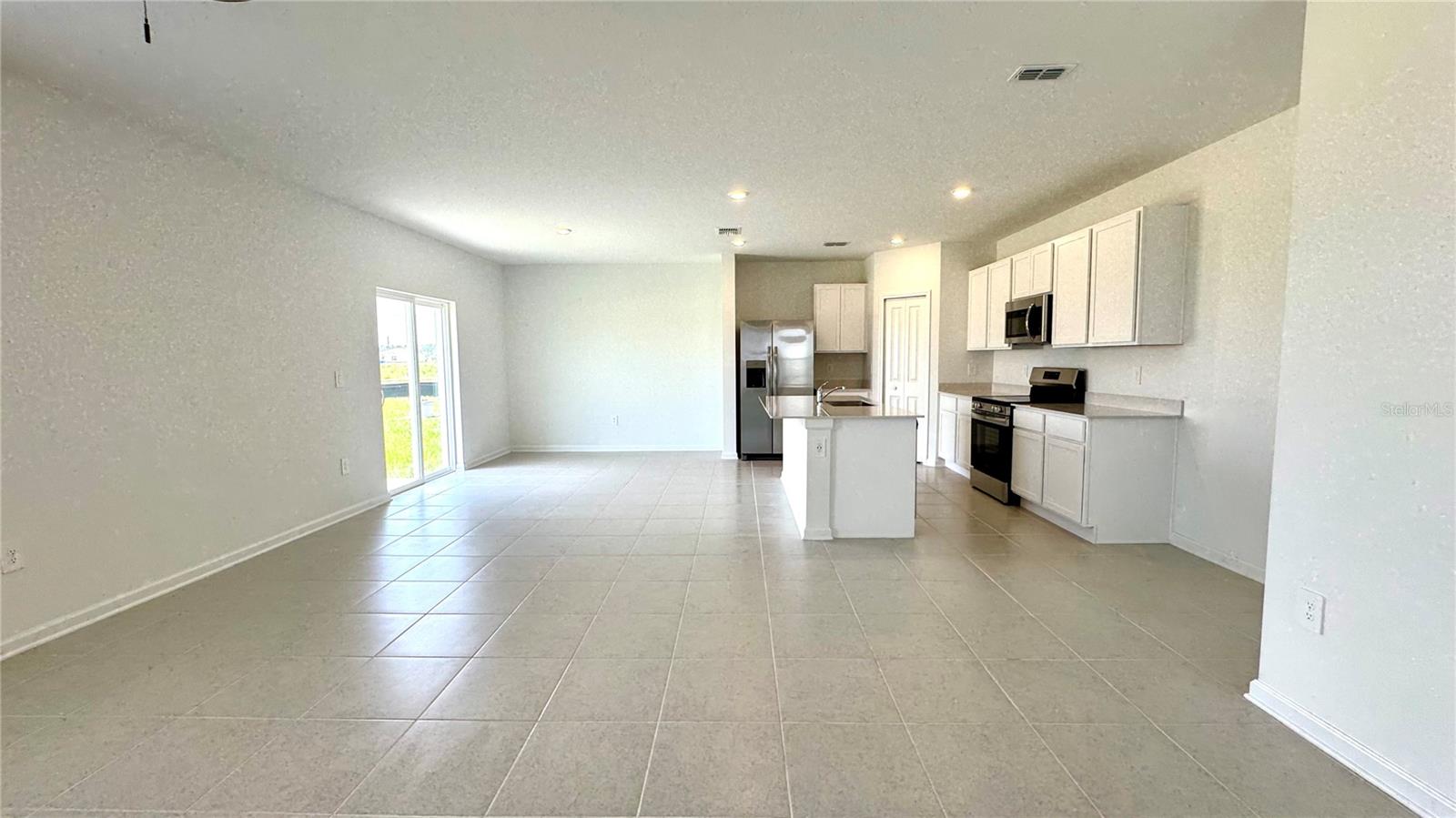 HUNT CLUB/LK WALES PH 1 - Residential