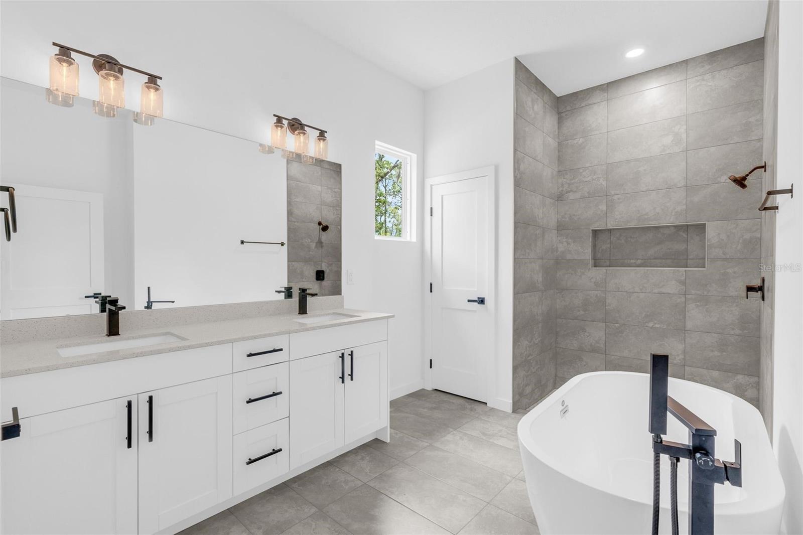 CITRUS SPGS UNIT 01 - Residential