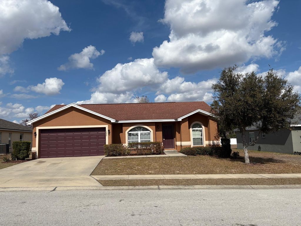 Photo of 1040 Merrimack Boulevard, Davenport, FL 33837 (MLS # O6383448)