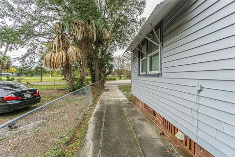 A home in TAMPA