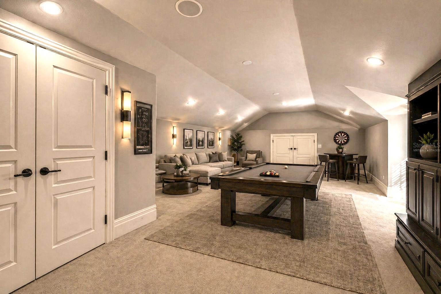 KEENES POINTE - Residential