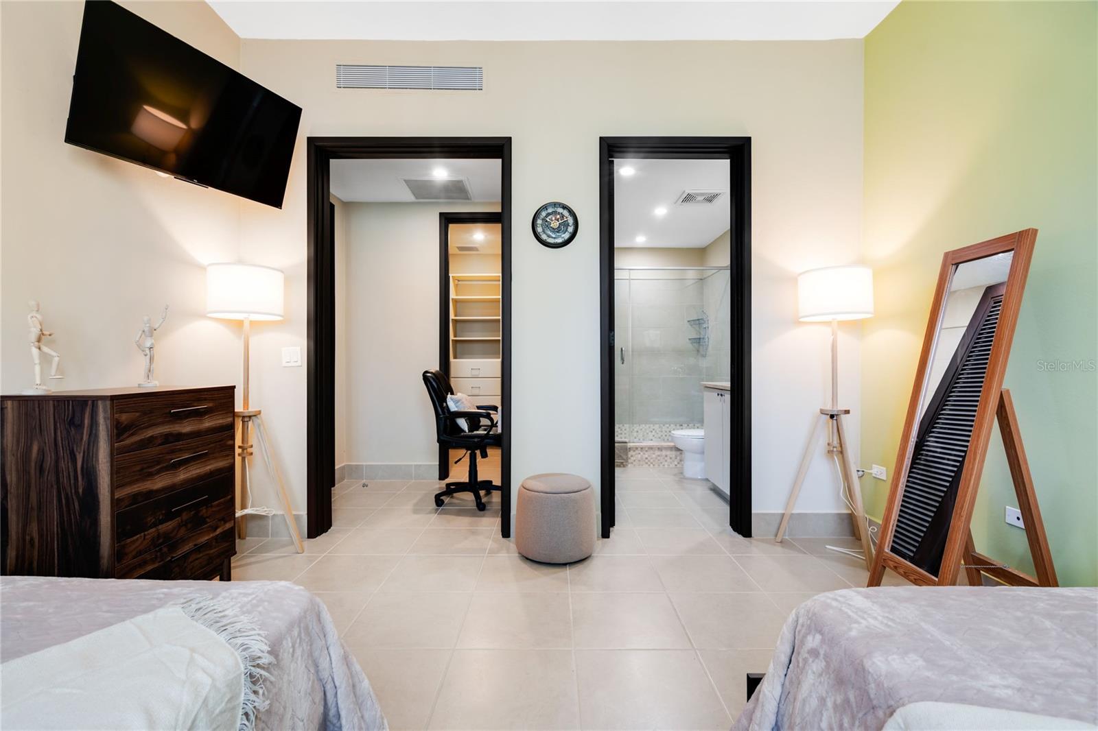 LAS VERANDAS HOME OWNER ASSOCIATION - Residential