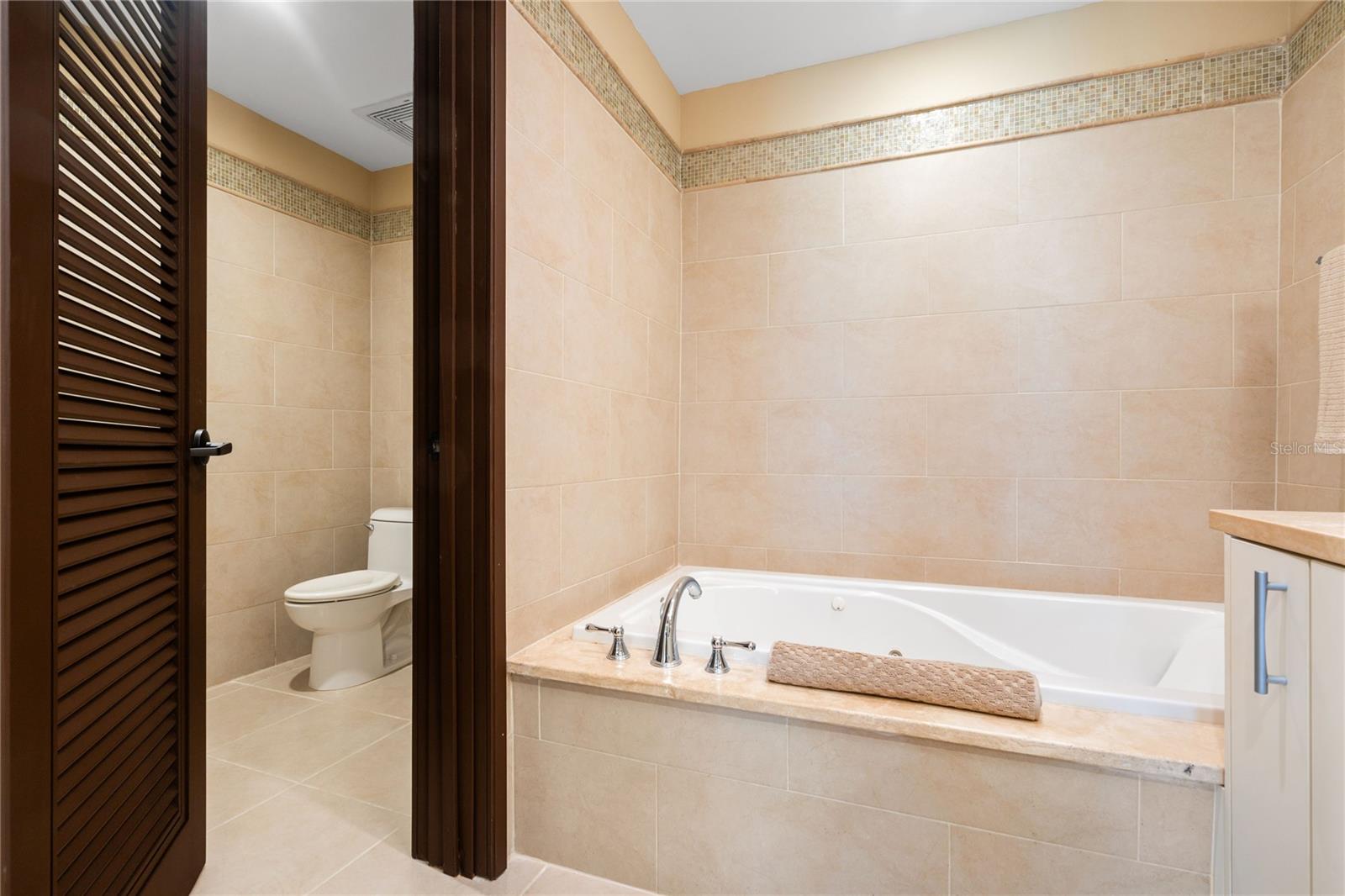 LAS VERANDAS HOME OWNER ASSOCIATION - Residential