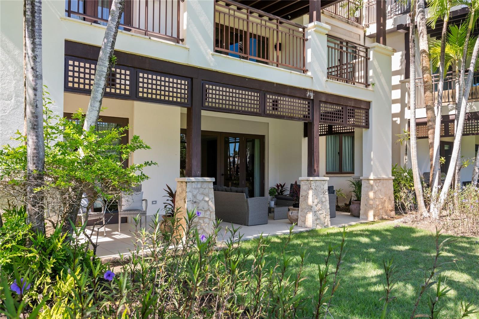 LAS VERANDAS HOME OWNER ASSOCIATION - Residential