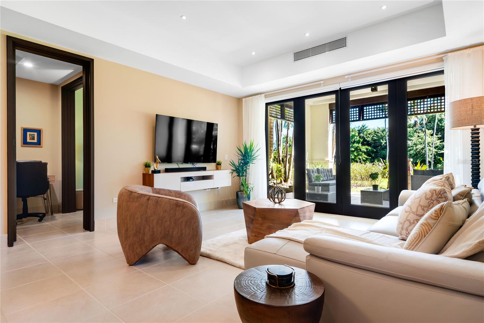 LAS VERANDAS HOME OWNER ASSOCIATION - Residential